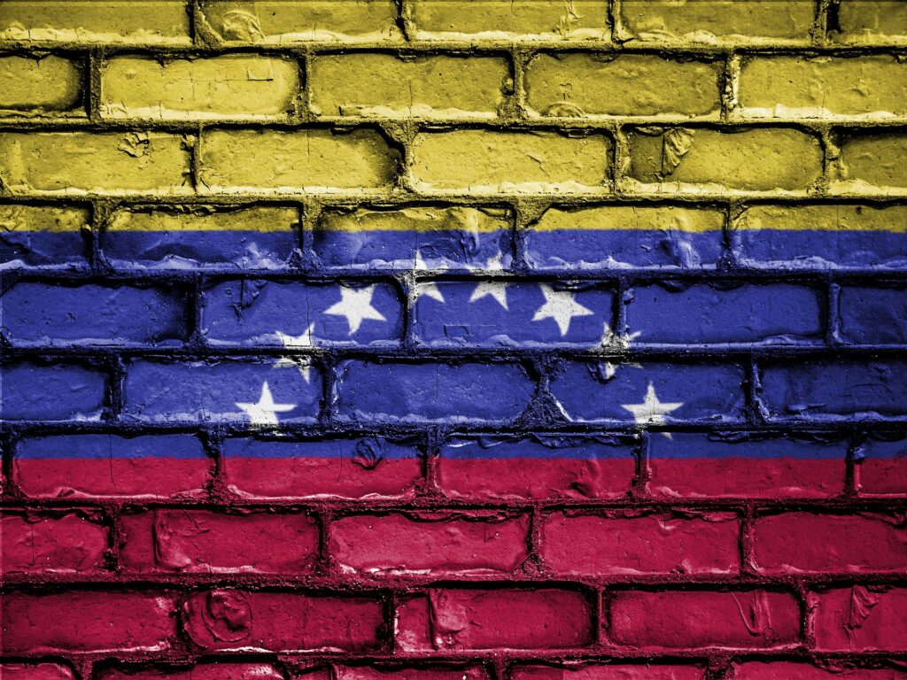 muro pintado con la bandera de Venezuela